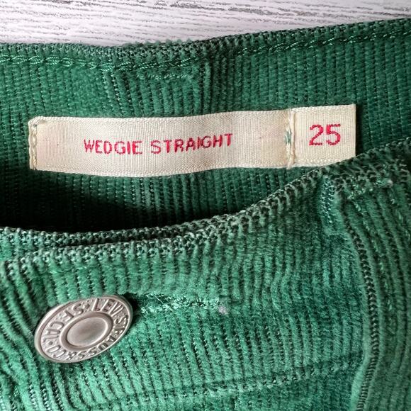 Levis Pants Womens Size 25 Kelly Green Wedgie Straight Corduroy Button Fly - Picture 2 of 16